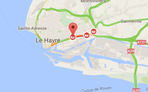 Le Havre : un poids-lourd défonce un muret, le chauffeur tombe 10 m en contrebas d'un pont