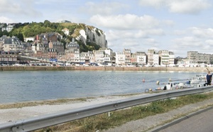 Le Tréport : une septuagénaire en arrêt cardiaque après une chute dans le port, réanimée par les secours