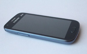 Un employé interpellé au portique de sécurité après le vol d’un smartphone dans son entreprise à Grand-Couronne