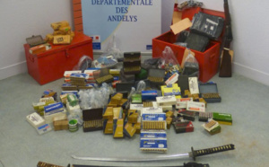 Eure : des armes chargées et 6.500 cartouches saisies dans la cave d'un habitant de Lisors