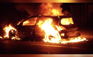 Deux véhicules en feu devant des maisons au Grand-Quevilly : un homme intoxiqué