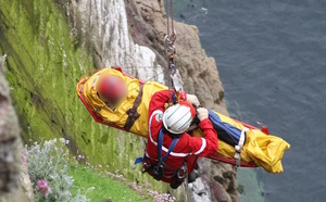 Marais Vernier : un septuagénaire chute d’une falaise en cherchant son chien, il est grièvement blessé