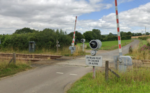 Circulation perturbée sur la ligne Paris–Granville après un incident à un passage à niveau dans l'Orne