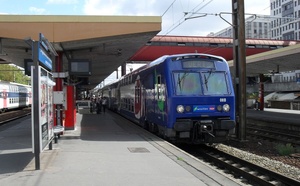 Un véhicule heurte un pont-rail à Tourville-la-Rivière : le trafic des trains stoppé entre Oissel et Mantes-la-Jolie