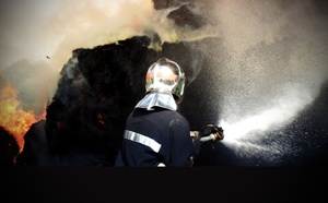 Un feu de cheminée se propage à un pavillon, un homme de 68 ans intoxiqué