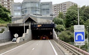 Tunnel de la Grand'Mare : un poids lourd accidenté, son conducteur réanimé par les secours 
