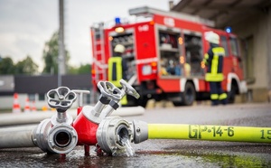 Auffay : important incendie dans une maison, 37 sapeurs-pompiers sur place