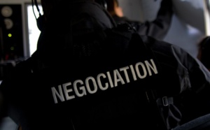 Retranché dans sa cellule, un détenu menace de faire sauter la maison d'arrêt de Bois-d'Arcy