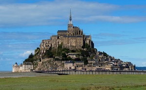 Canicule : le Mont Saint-Michel appelle les visiteurs à reporter leur venue