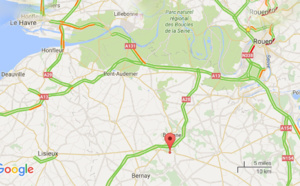 Dans l'Eure, la voiture se déporte  et s'encastre sous un camion : le conducteur de 63 ans est tué