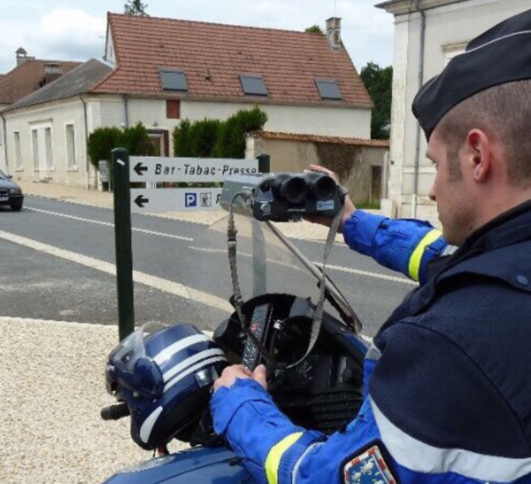 Contrôle de vitesse près de Rouen : huit conducteurs roulaient à plus de 112 km/h, un motard à 148 km/h !