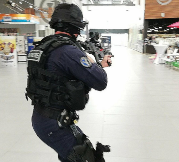 Exercice anti-terroriste dans un hypermarché de l'Eure : un test grandeur nature pour gendarmes et pompiers