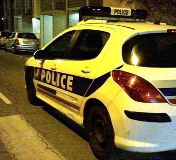 Rouen : un jeune homme blessé par un tir d’arme à feu lors d’une rixe entre bandes 