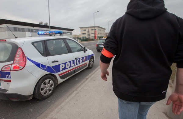 Rouen : une mère de famille avec son bébé victime de deux voleurs de téléphone 