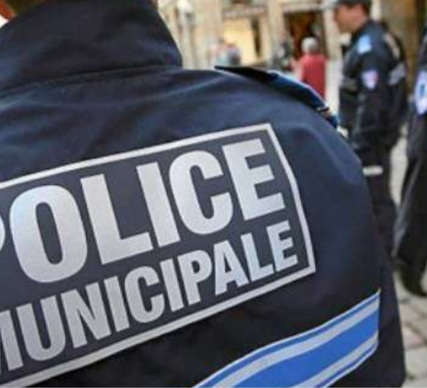 Yvelines : menacé par une arme, il se bat avec le voleur qui voulait lui arracher son téléphone portable