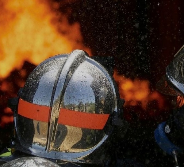 Violent incendie à Menneval, près de Bernay : six blessés et un important dispositif de secours mobilisé