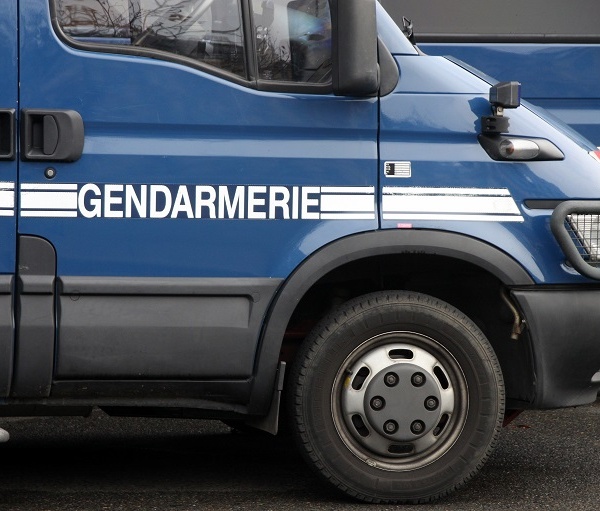 Une mère de deux enfants trouvée morte ligotée au Fidelaire : son frère hospitalisé d’office