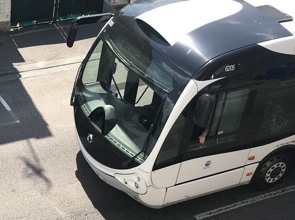 Rouen : très alcoolisé, il menace les passagers d'un bus avec un bâton muni d’une lame pointue