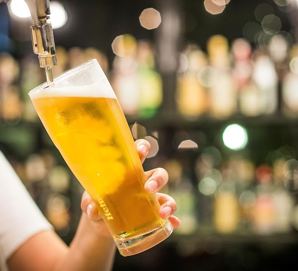 Vol de fûts de bière dans un bar au Havre : un suspect arrêté, son complice en fuite
