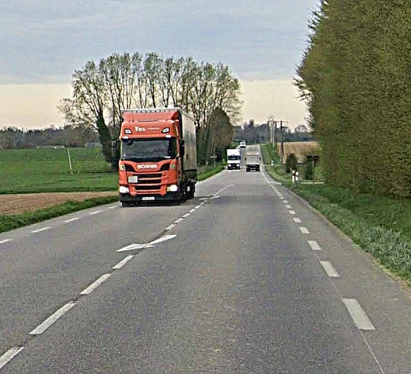 Eure : le conducteur d’un utilitaire tué dans une violente collision frontale avec un poids-lourd à Martainville 
