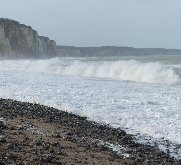Alerte météo : vents violents et grandes marées attendus sur la façade Manche - mer du Nord