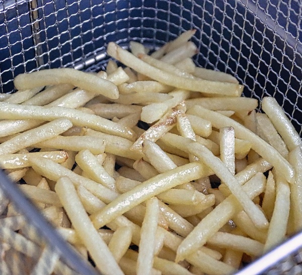 Rouen : incommodé par les vapeurs d’une friteuse, il fait un malaise en pleine nuit