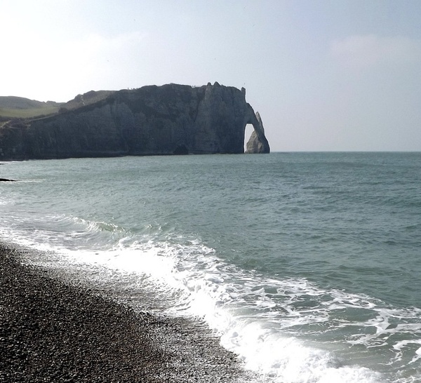 Seine-Maritime. Drame au large d’Étretat : un homme de 48 ans se noie, malgré l’intervention des secours