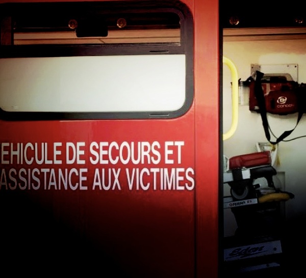 Collision frontale : un homme de 25 ans décède sur la D89 à Canville-les-Deux-Églises