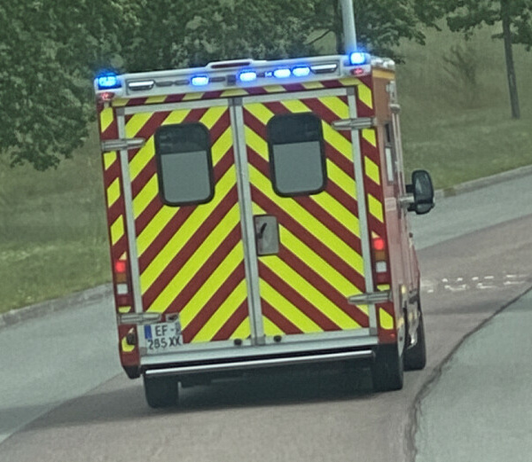 Accident sur la D137 dans l'Eure : une jeune femme héliportée en urgence absolue au CHU de Rouen