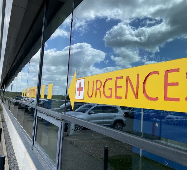 Agression à l'arme blanche à Évreux : un adolescent de 17 ans grièvement blessé