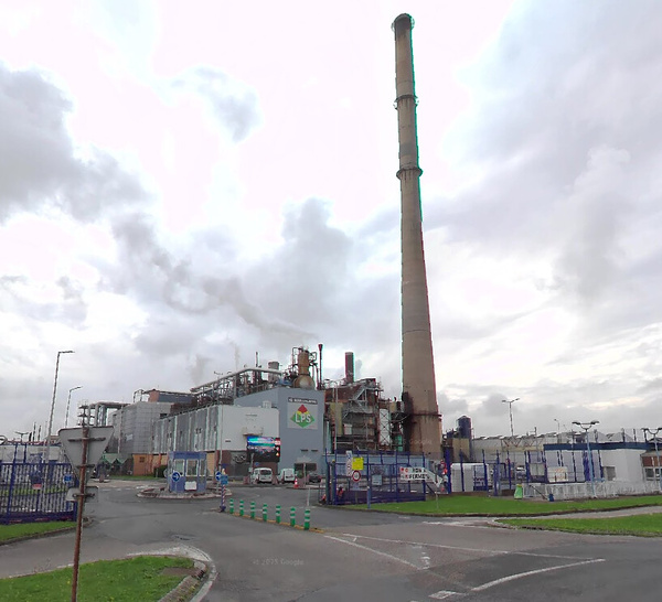 Odeurs suspectes signalées : un incident industriel en cours d’analyse en Normandie
