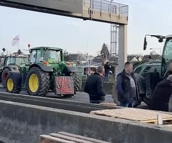 Blocages agricoles en Normandie : routes coupées et fortes perturbations ce lundi