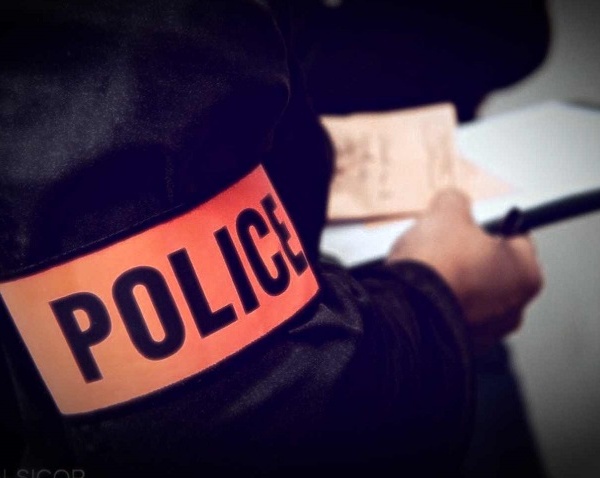 Rouen : des cartons de "gaz hilarant" et 700 € découverts dans la voiture des suspects