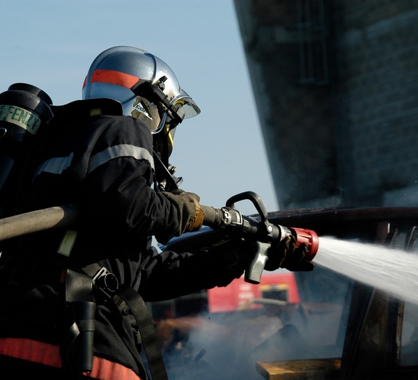Rouen : un feu de cave mobilise les sapeurs-pompiers rue Lafayette, une personne blessée