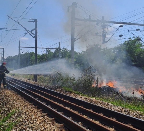 Pannes et incendie : la ligne Paris – Le Havre enchaîne les perturbations depuis jeudi