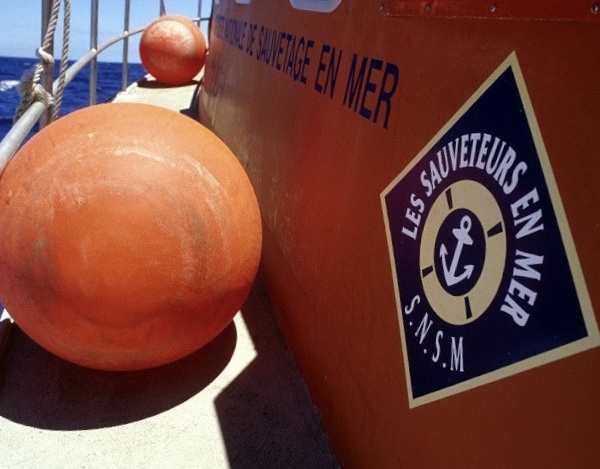 Naufrage au large de Chausey : un pêcheur secouru après une voie d’eau sur son bateau