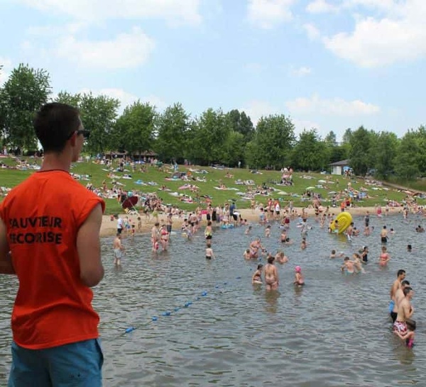 Noyade à Léry-Poses : un jeune homme de 19 ans meurt après avoir été sorti de l’eau par des témoins
