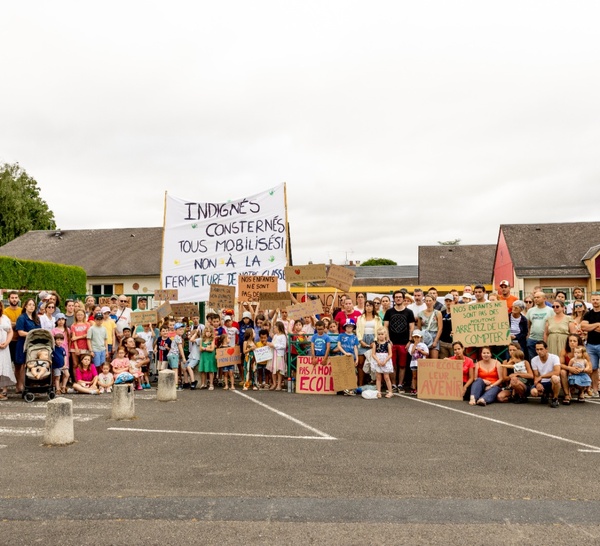À trois élèves près, la classe ferme : parents et élus mobilisés à Tourville-sur-Odon, dans le Calvados 