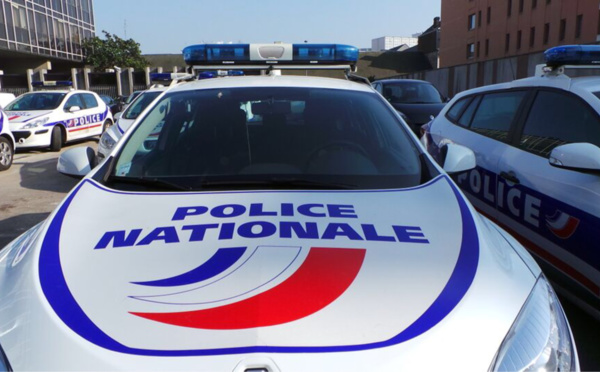 Jets de projectiles sur une voiture de police aux Mureaux : un jeune de 15 ans interpellé