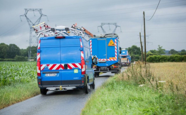 Tempête : 10 000 foyers toujours dans le noir en Normandie ce samedi en début d'après-midi 