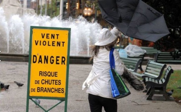Vents violents et orages sur la Seine-Maritime jusqu'à mardi à 16 heures : ce qu'il faut savoir
