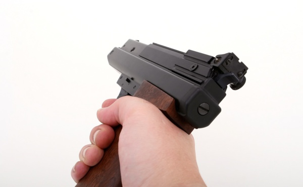 Yvelines : l'automobiliste menace un adolescent avec un 357 Magnum chargé de 6 balles 