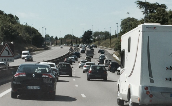 #InfoRoute. Samedi classé rouge : le pic de bouchons (745 km) atteint vers 12 heures 
