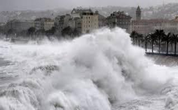 Risques de "vagues-submersion" sur le littoral entre Veules-les-Roses et Le Tréport