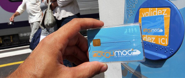 Eure : Atoumod débarque à la gare de Bernay