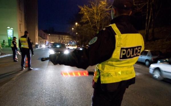 Yvelines :  un policier s'estimant en danger ouvre le feu sur une voiture