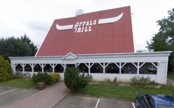 Plaisir : le coffre-fort du restaurant Buffalo Grill résiste aux malfaiteurs