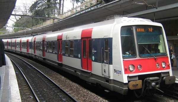 Sartrouville : le RER bloqué trente minutes pour une femme en état d'ivresse 
