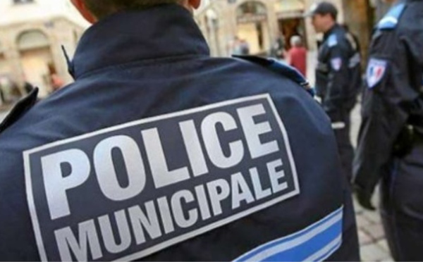 Mantes-la-Jolie : mécontent d'être verbalisé, le conducteur frappe au visage un policier municipal