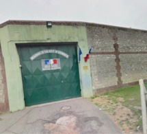 Prison d’Évreux : surpris en train de parachuter des « chaussettes » par dessus le mur d’enceinte